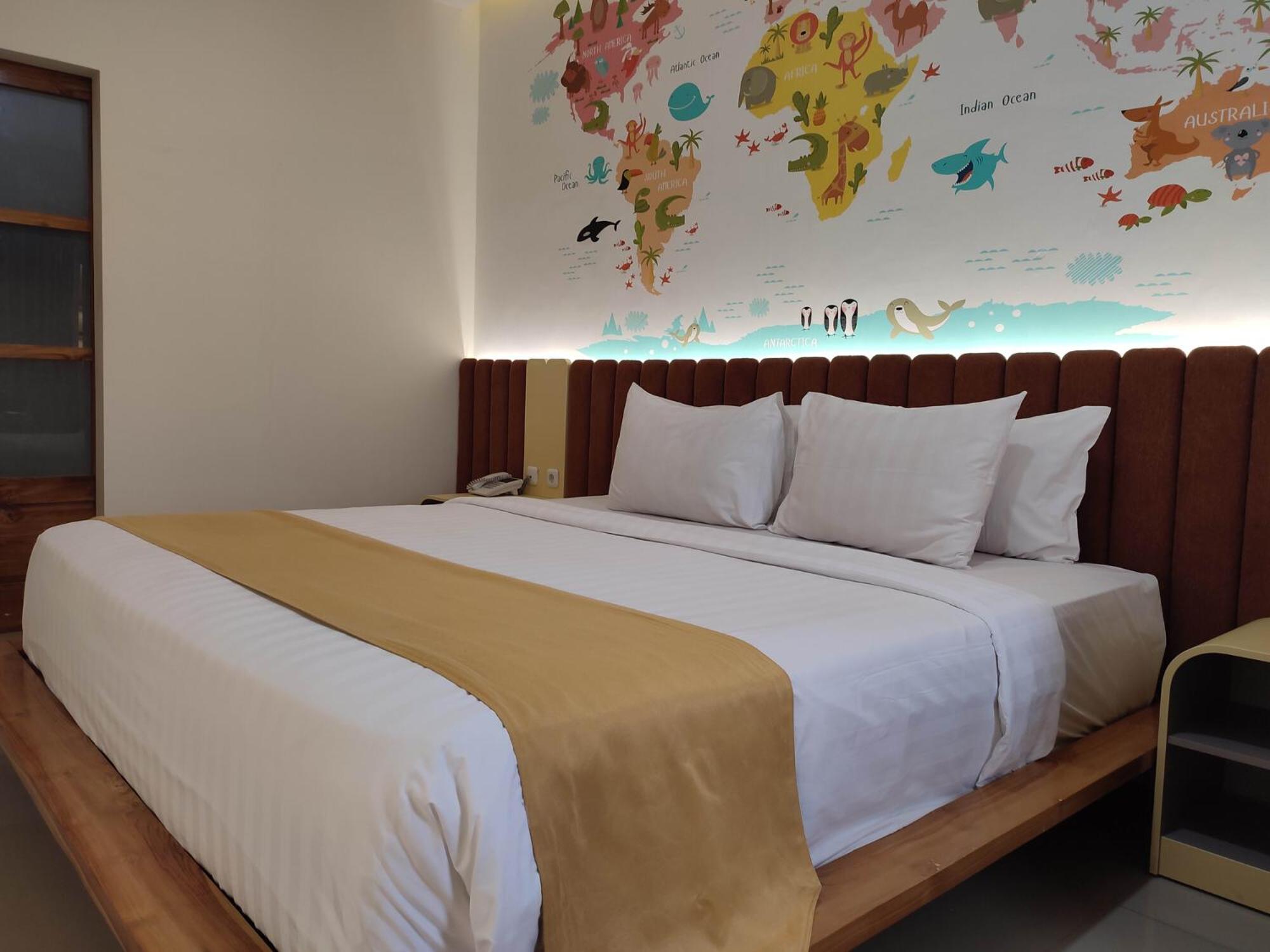 Luminor Hotel Banyuwangi By Wh Екстер'єр фото