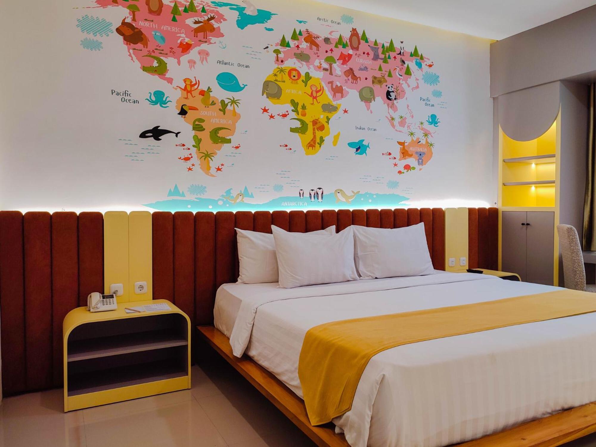 Luminor Hotel Banyuwangi By Wh Екстер'єр фото