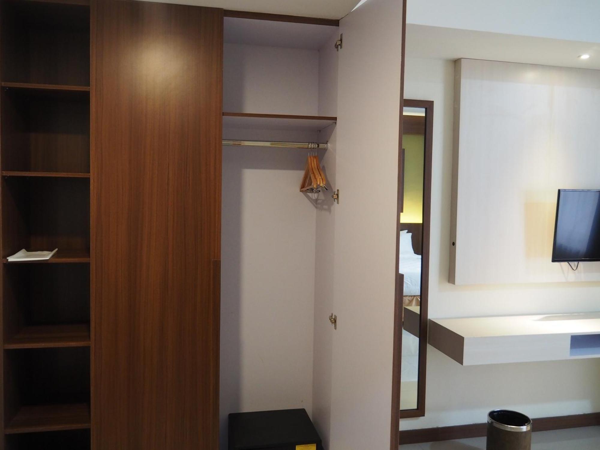 Luminor Hotel Banyuwangi By Wh Екстер'єр фото
