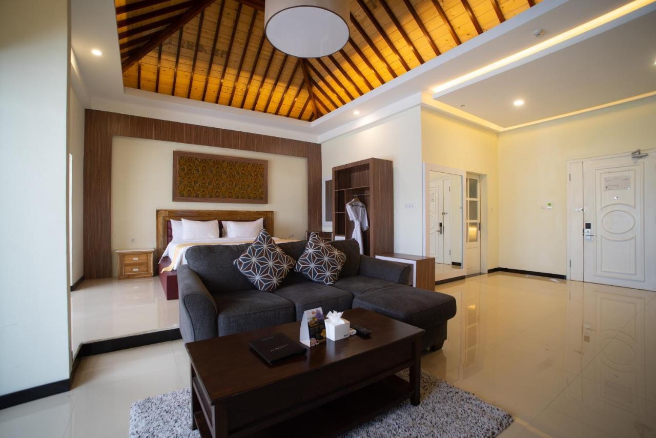 Luminor Hotel Banyuwangi By Wh Екстер'єр фото