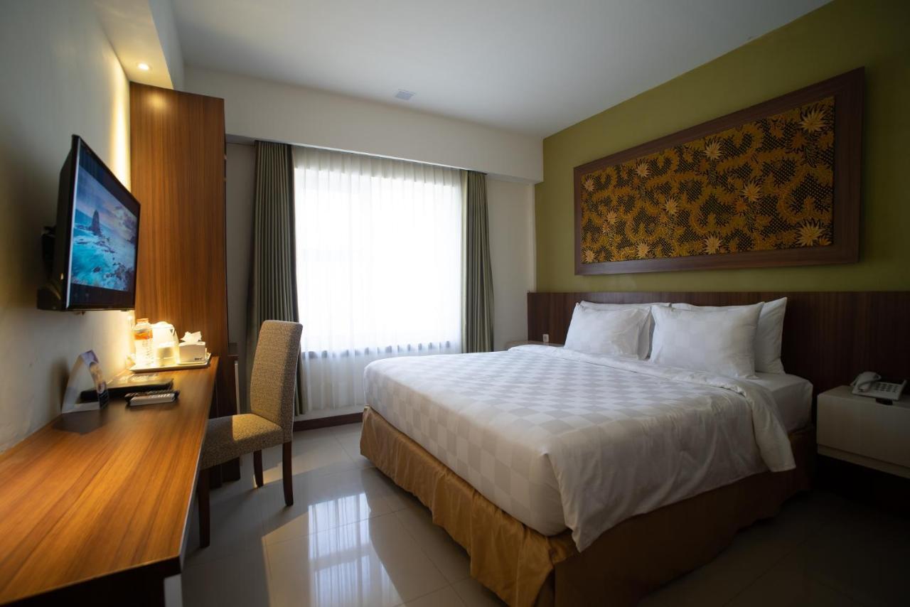 Luminor Hotel Banyuwangi By Wh Екстер'єр фото