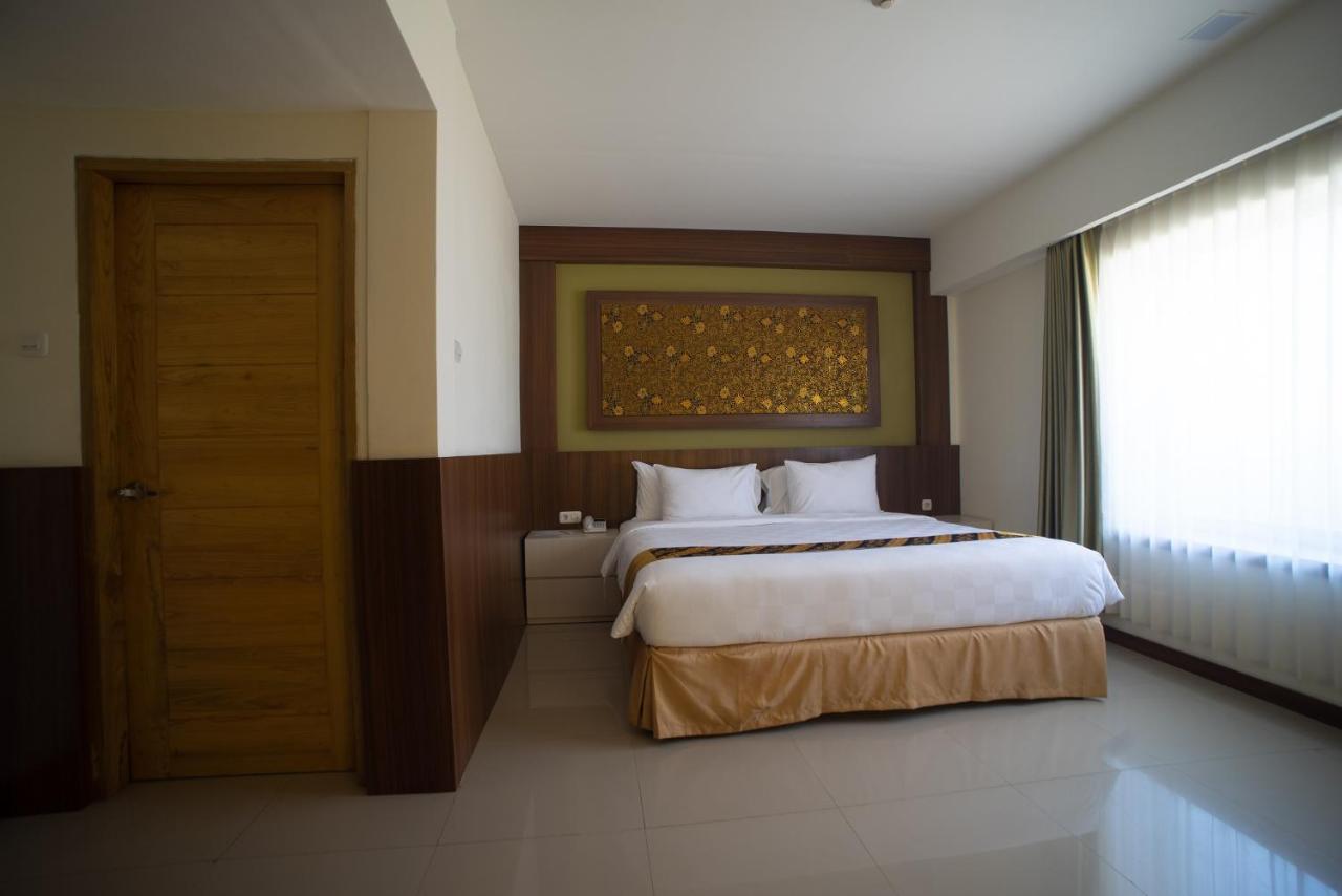 Luminor Hotel Banyuwangi By Wh Екстер'єр фото