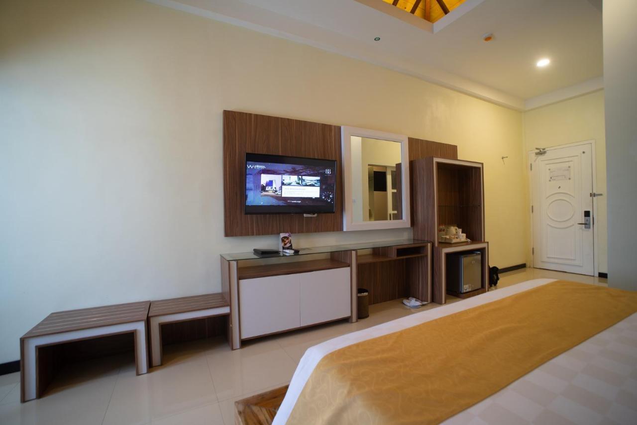 Luminor Hotel Banyuwangi By Wh Екстер'єр фото