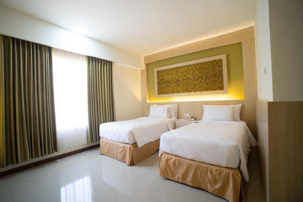 Luminor Hotel Banyuwangi By Wh Екстер'єр фото